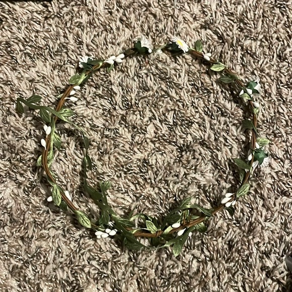 Cute Flower Circlet - Picture 1 of 1